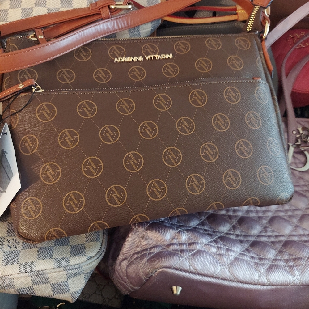 Adrienne Vittadini crossbody